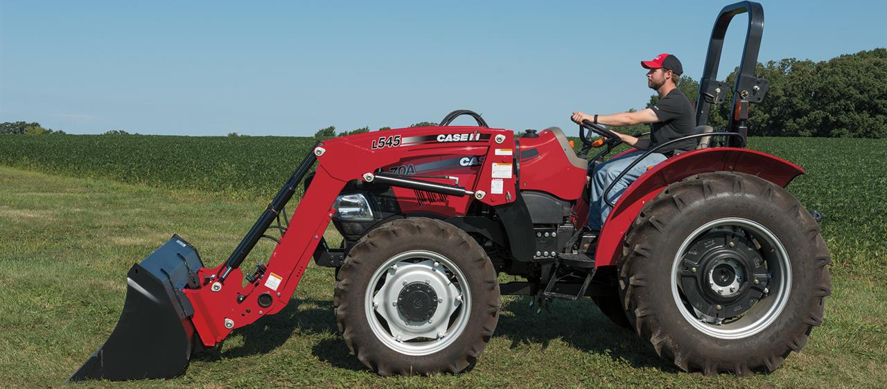 Utility-Farmall-A_Operator-Environment